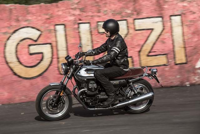 Moto Guzzi V7 III