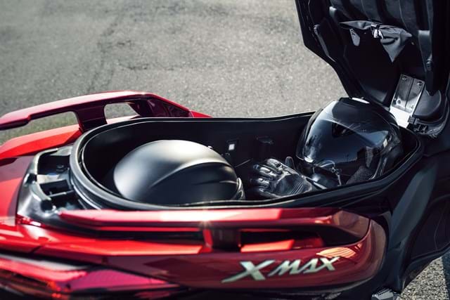 Yamaha X-MAX 125