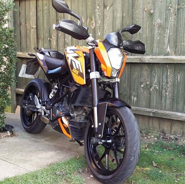 KTM Duke 125