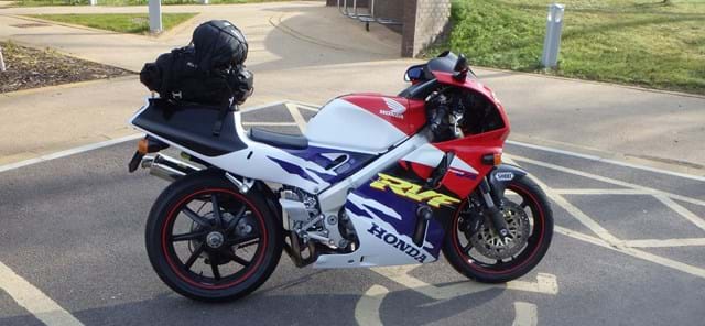 Honda RVF400R NC35