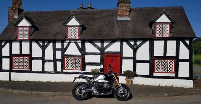 BMW R nineT TB