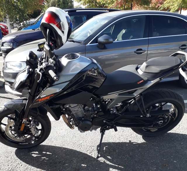 KTM Duke 790