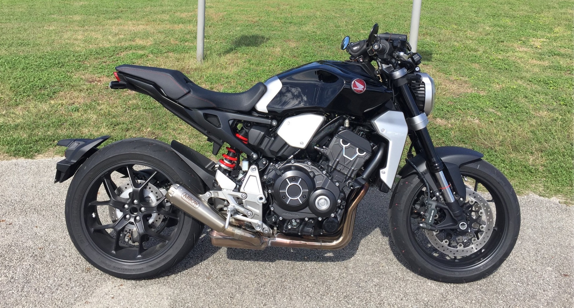 The Honda CB1000R - 13 New Customs From Spain, Portugal 