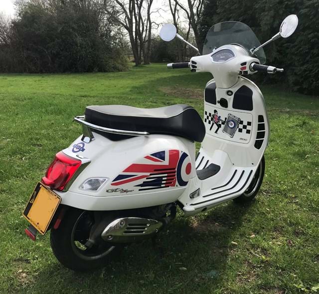 Vespa GTS300