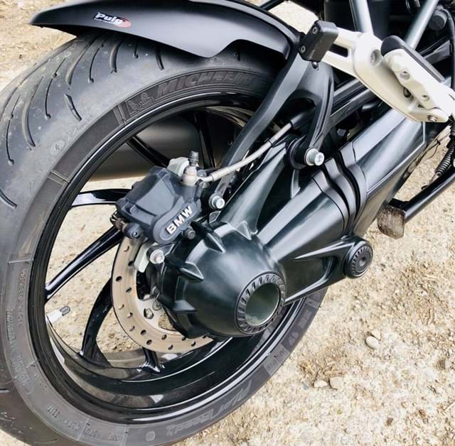 BMW R1200R