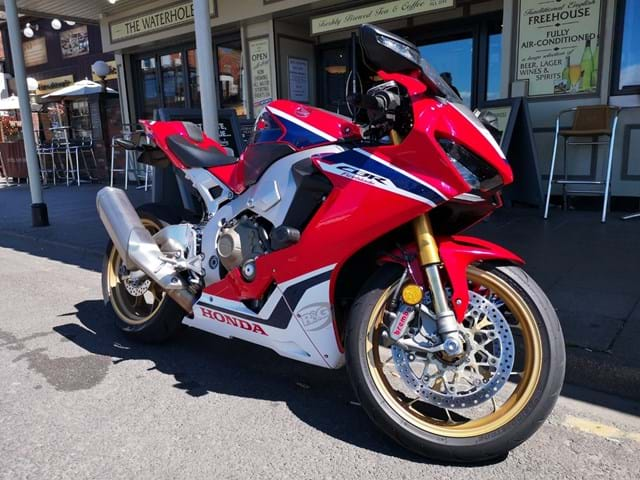 Review Honda Cbr1000rr Fireblade Sp The Bike Market