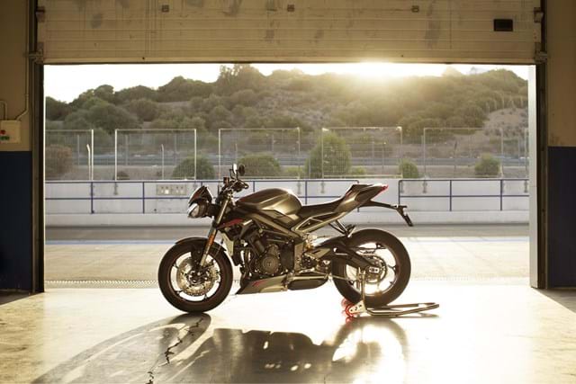Triumph Street Triple RS 765