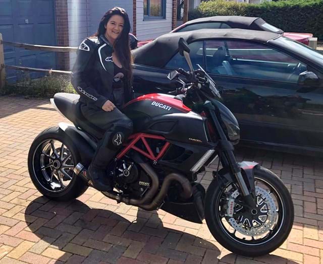 Ducati Diavel Carbon