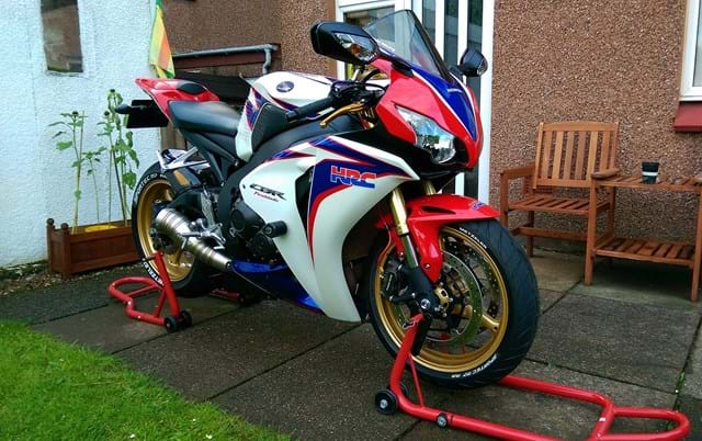 Honda CBR1000RR Fireblade 2010