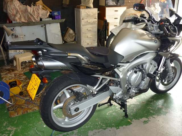 Yamaha FZ6