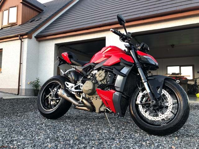Ducati Streetfighter V4