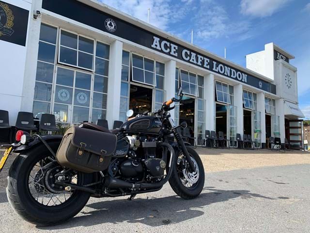 Triumph Bobber Black