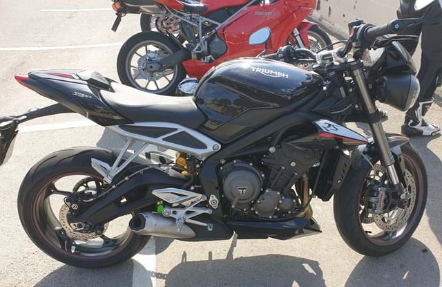 Triumph Street Triple RS 765