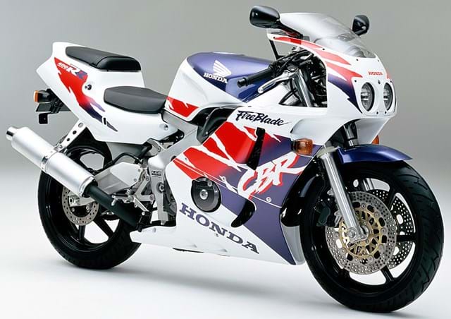 Honda Cbr400rr Gull Arm Nc29 Motorbikes For Sale The Bike Market