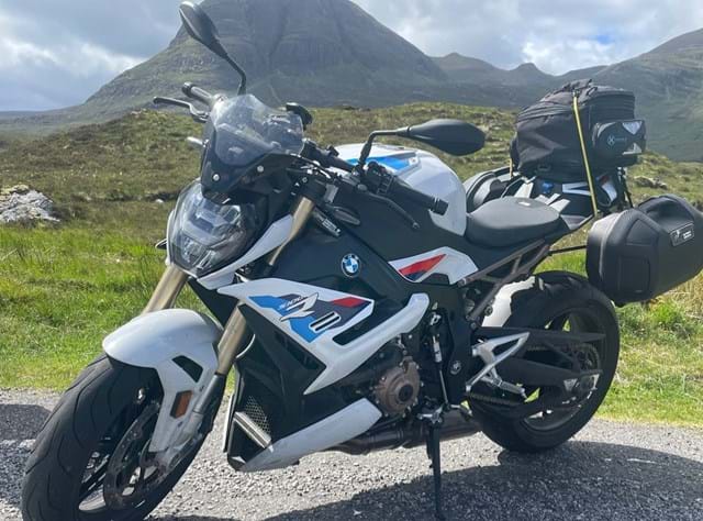 BMW S1000R