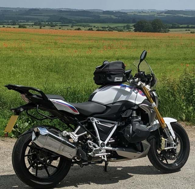 BMW R1250R