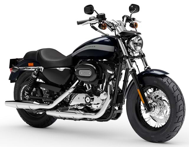 Harley Davidson XL1200C Custom