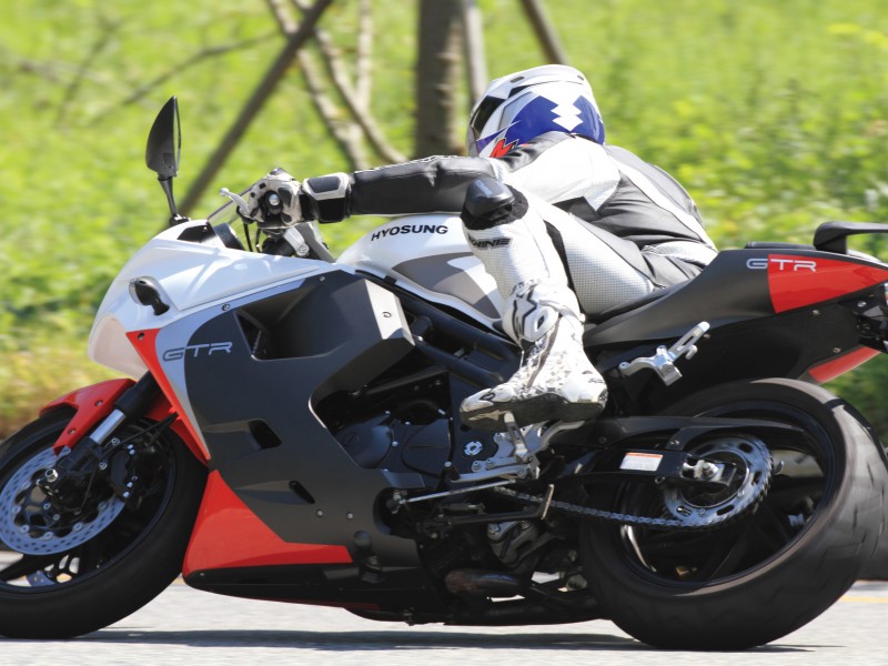 hyosung gt650r price