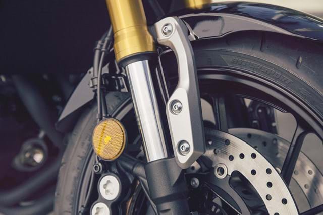 Yamaha XSR900